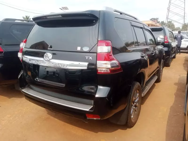 Toyota Landcruiser Prado   - 2016
