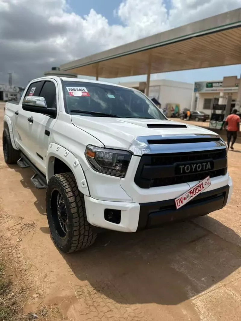 Toyota Tundra   - 2020