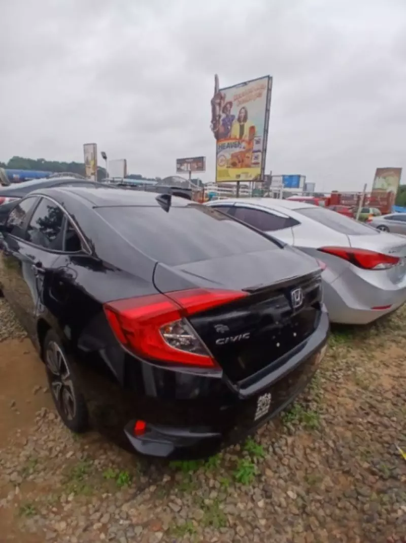 Honda Civic   - 2024