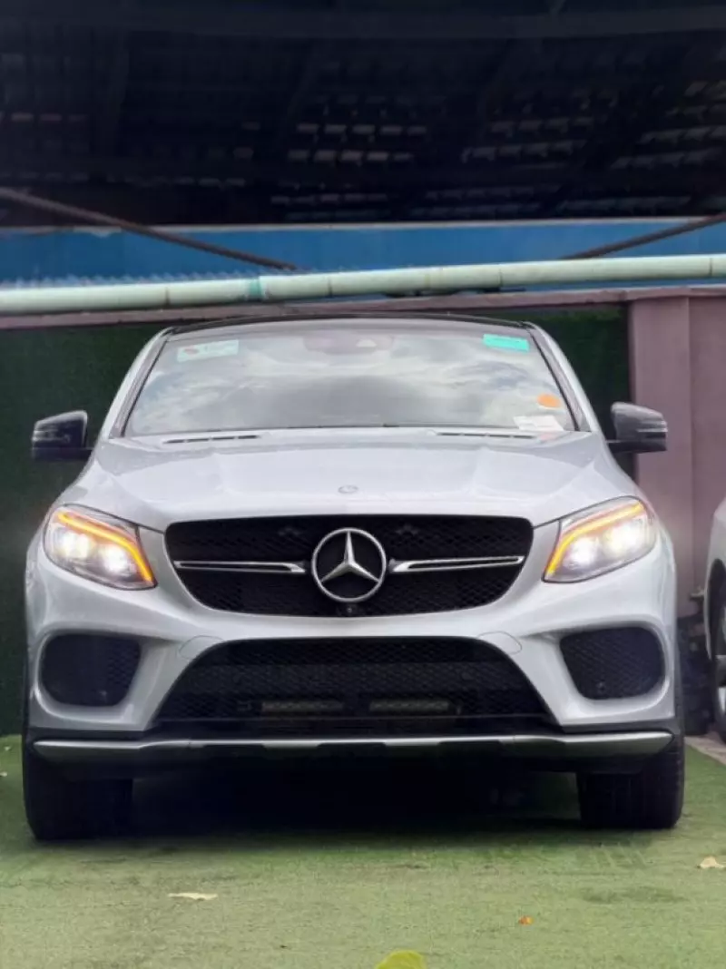 Mercedes-Benz GLE 63 AMG - 2017