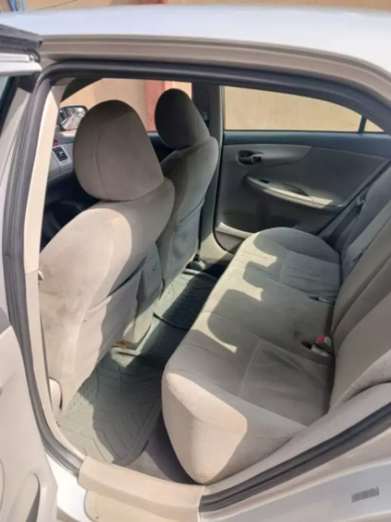Toyota Corolla   - 2010