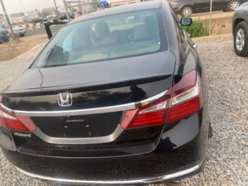 Honda Accord   - 2013