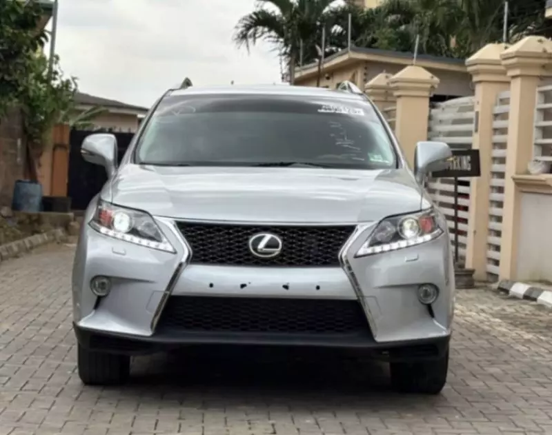 Lexus RX 350L - 2010