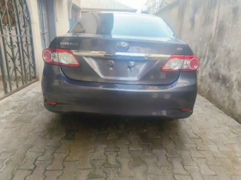 TOYOTA Corolla   - 2012