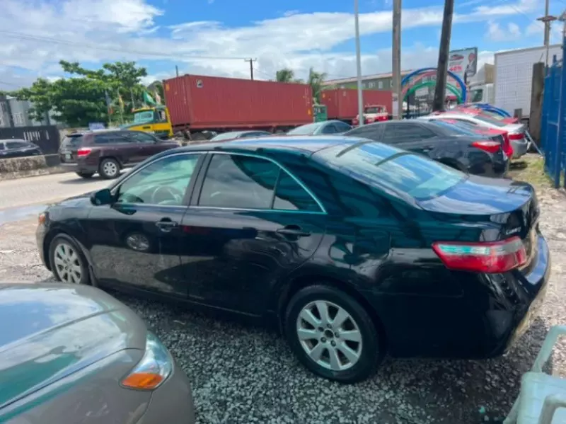 TOYOTA Camry - 2007