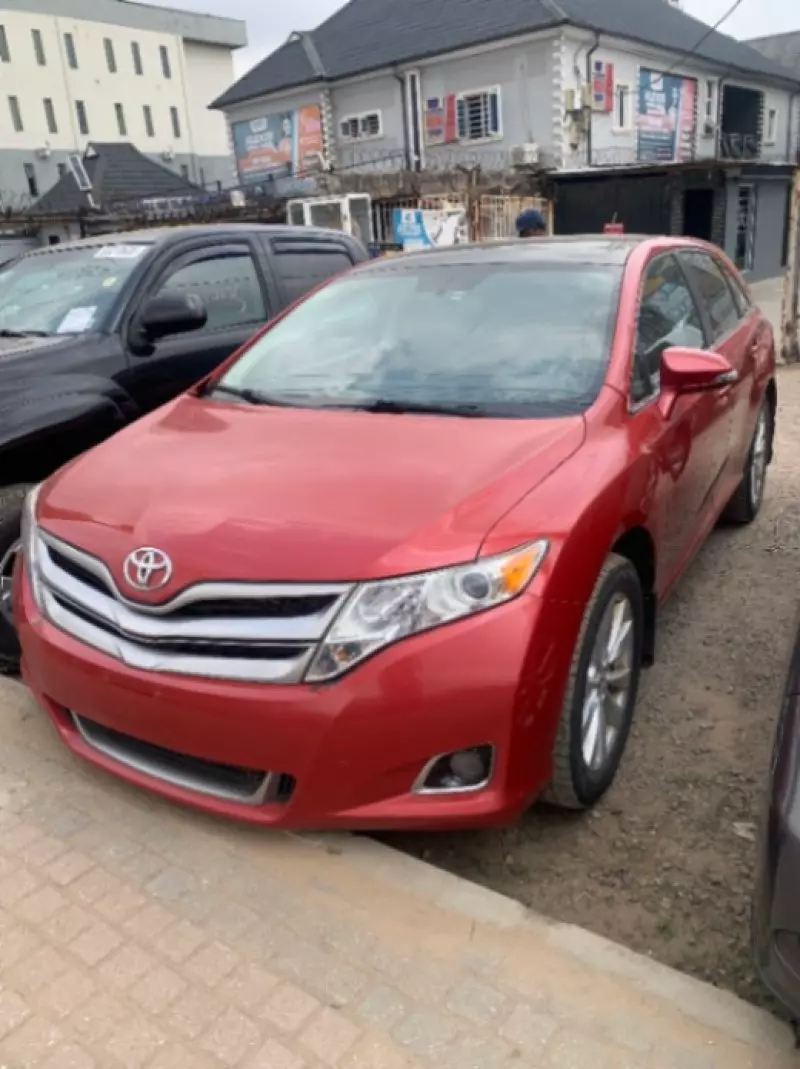 Toyota Venza   - 2013