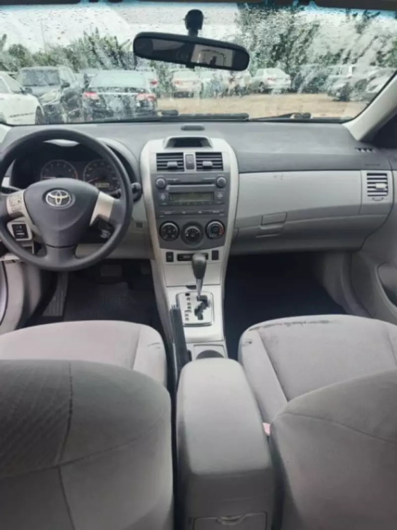 TOYOTA Corolla   - 2011