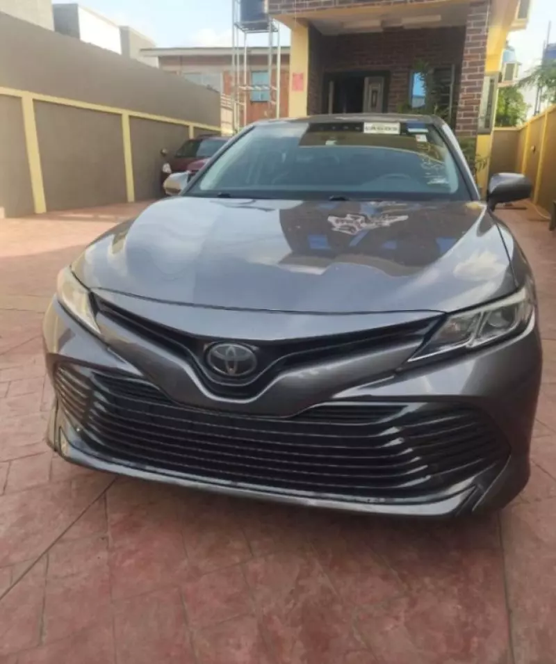 Toyota Camry   - 2020