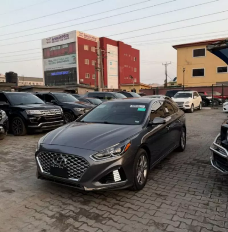 Hyundai Sonata   - 2018