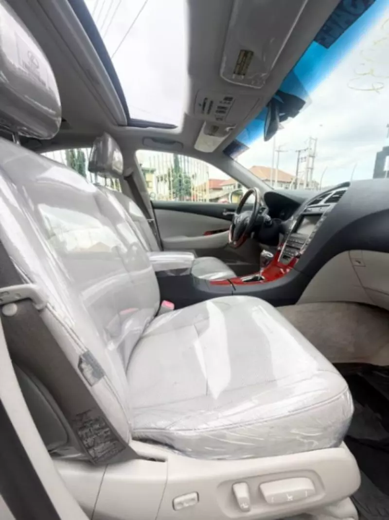 Lexus ES   - 2008