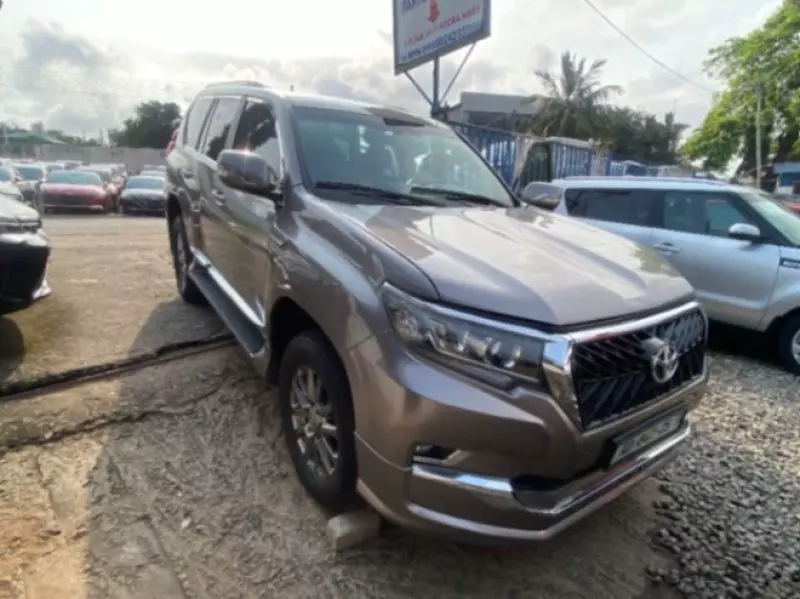 TOYOTA Land Cruiser Prado   - 2016