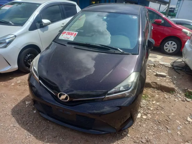 Toyota Vitz   - 2015
