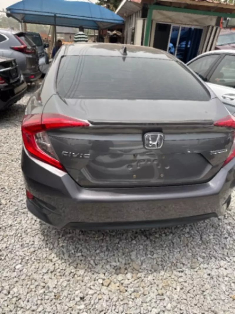 Honda Civic   - 2017