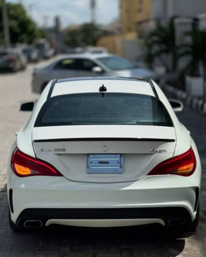 Mercedes-Benz CLA 250   - 2014