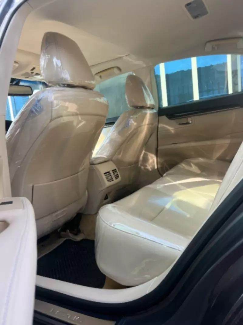 Lexus ES 350   - 2013