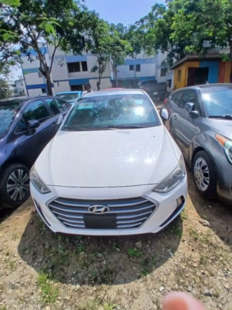Hyundai Elantra   - 2017