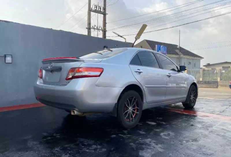 Toyota Camry   - 2008