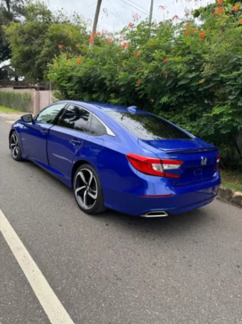Honda Accord   - 2009