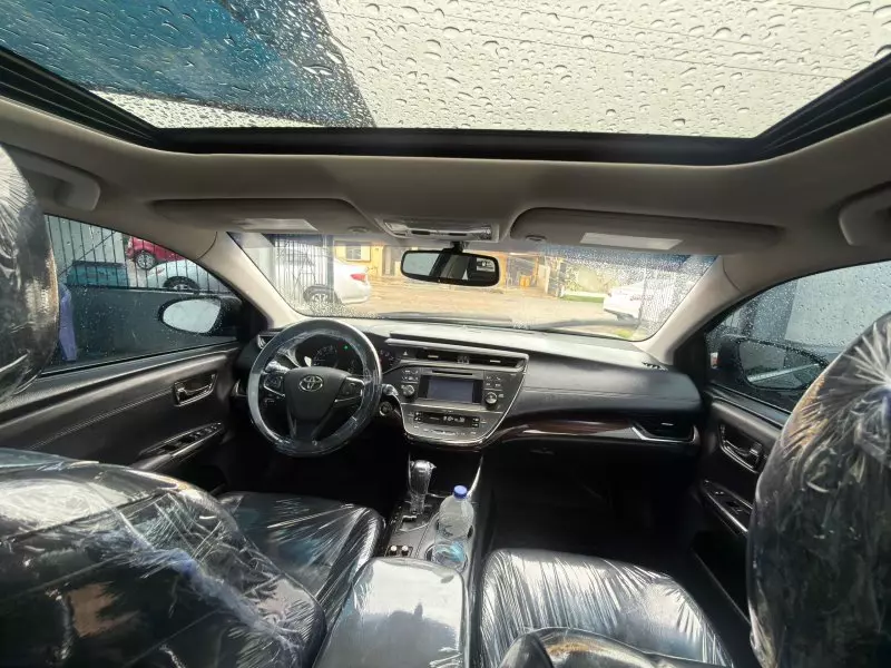 Toyota Avalon - 2013