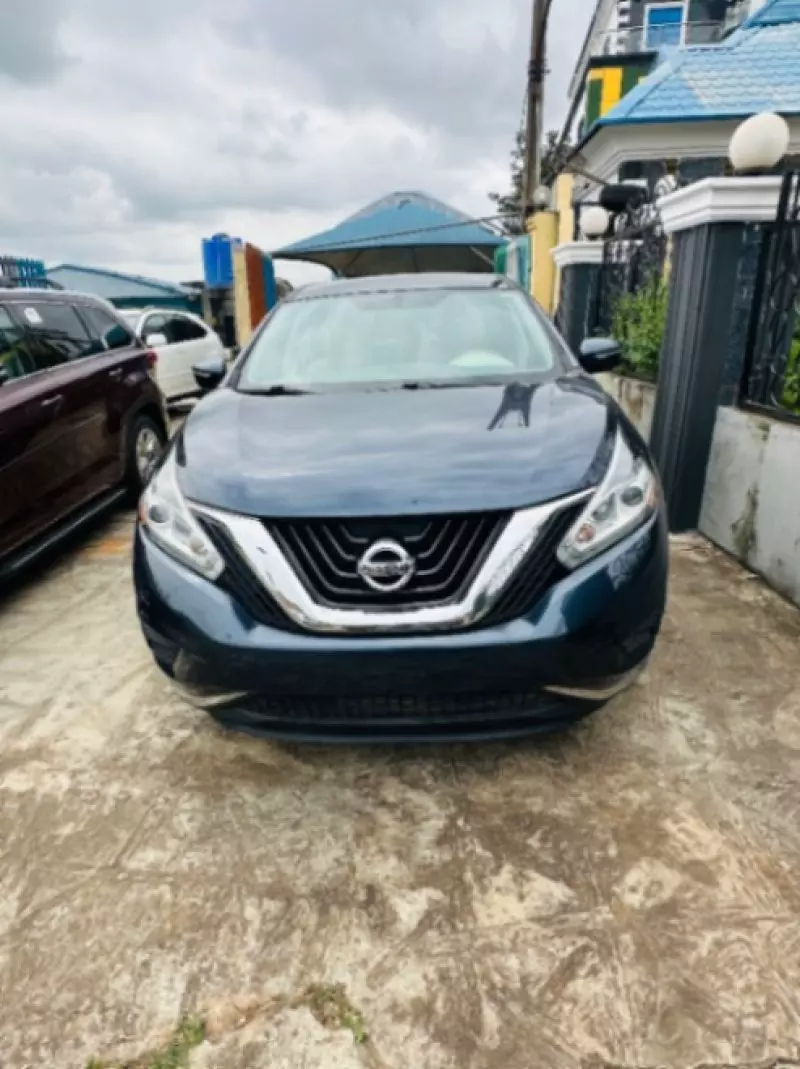 Nissan Murano   - 2015