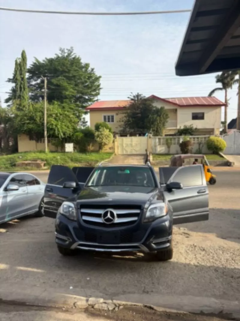 Mercedes-Benz GLK 350   - 2014