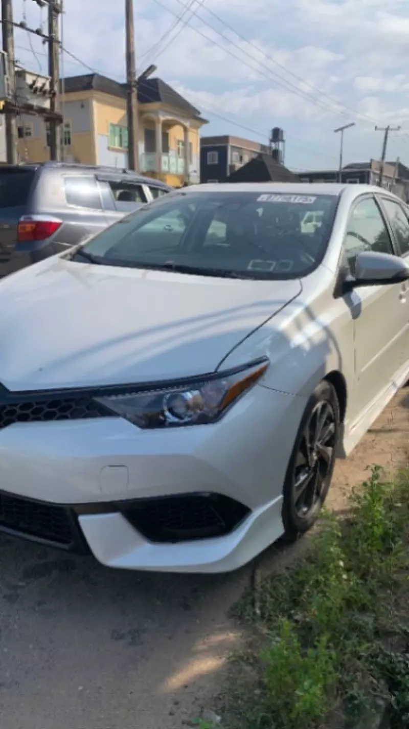 TOYOTA Corolla iM   - 2017