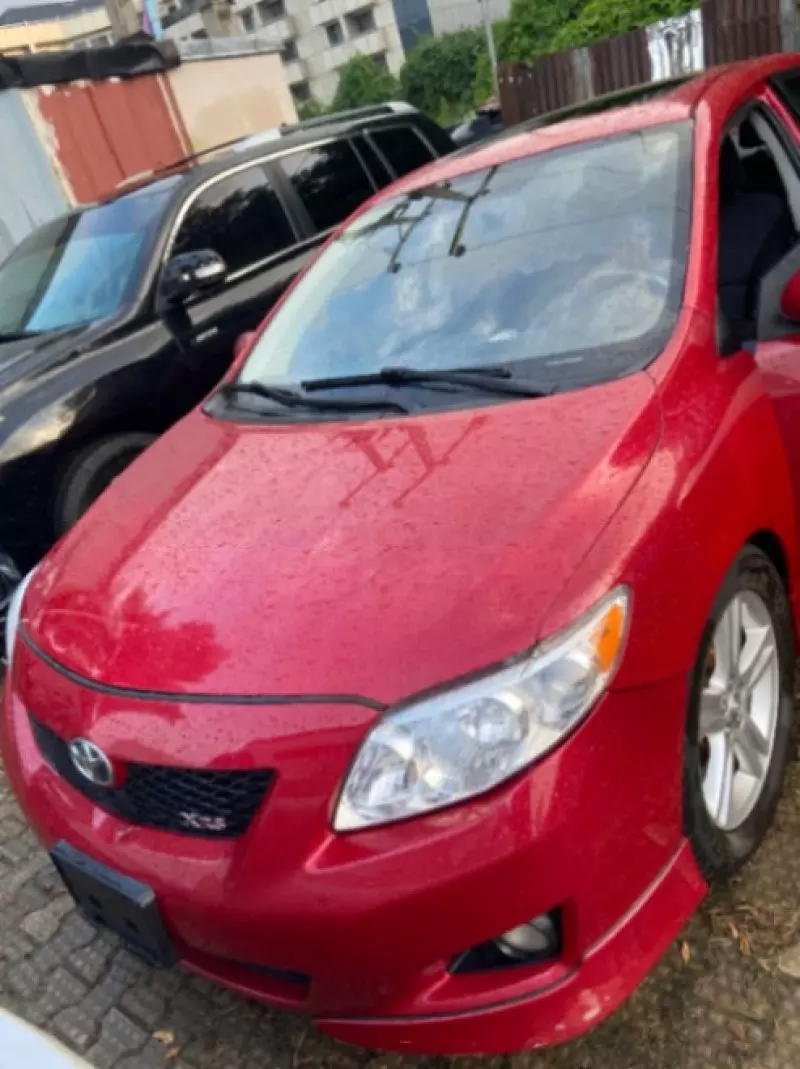 TOYOTA corolla   - 2009