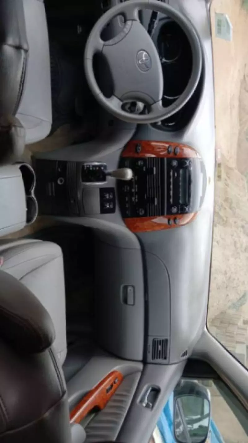 Toyota Sienna - 2007