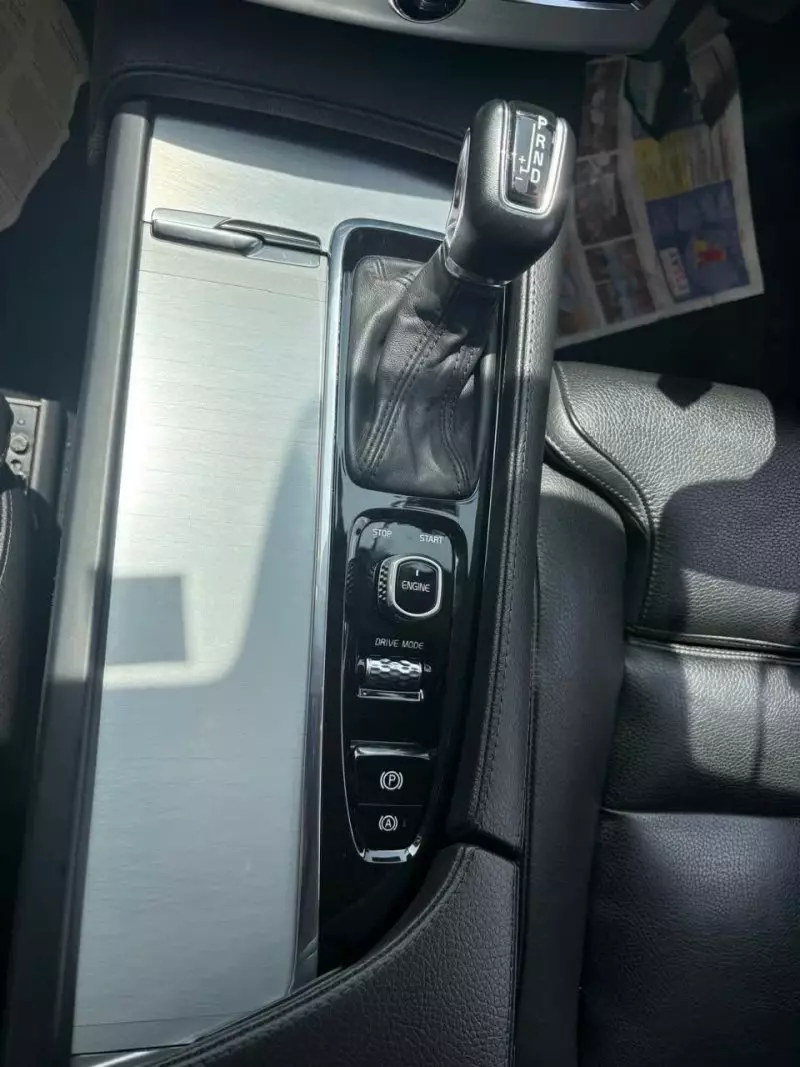 Volvo XC90   - 2016