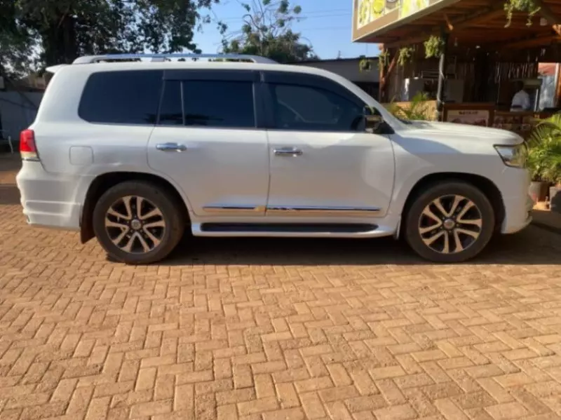 Toyota Landcruiser Vx V8    - 2018