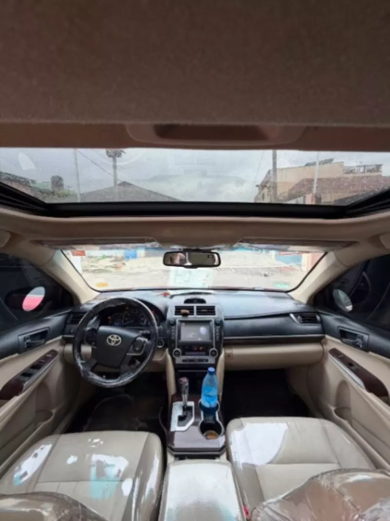 TOYOTA Camry   - 2012