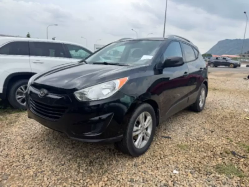 Hyundai Tucson   - 2011