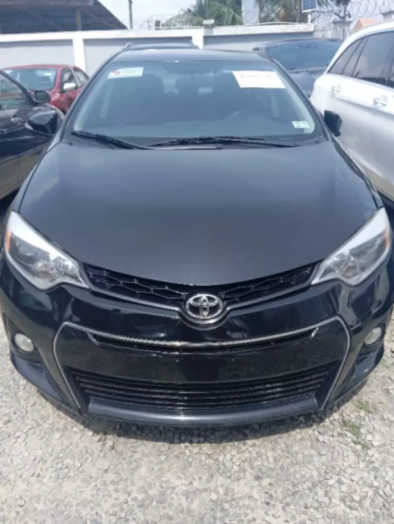 Toyota Corolla   - 2015
