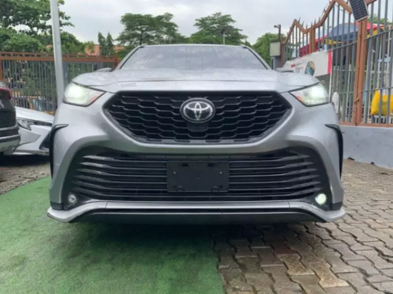 TOYOTA Highlander   - 2021