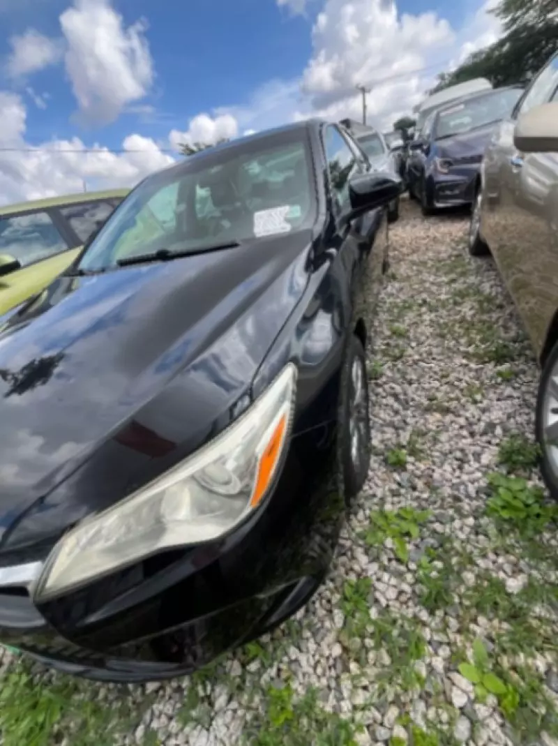 TOYOTA Camry - 2017
