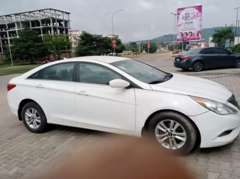 Hyundai Sonata   - 2015