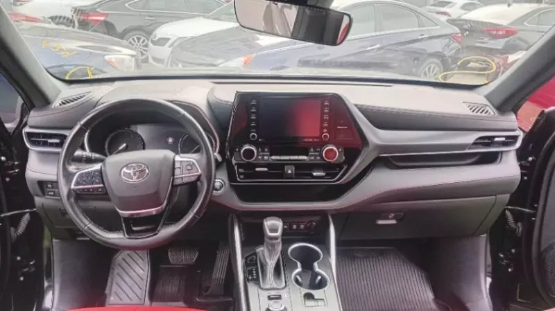 TOYOTA Highlander Hybrid   - 2021