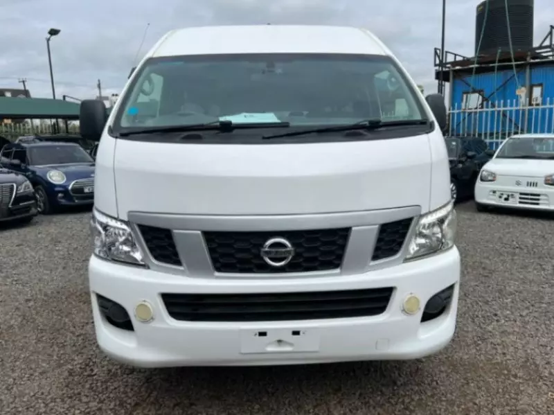 Nissan NV350   - 2017