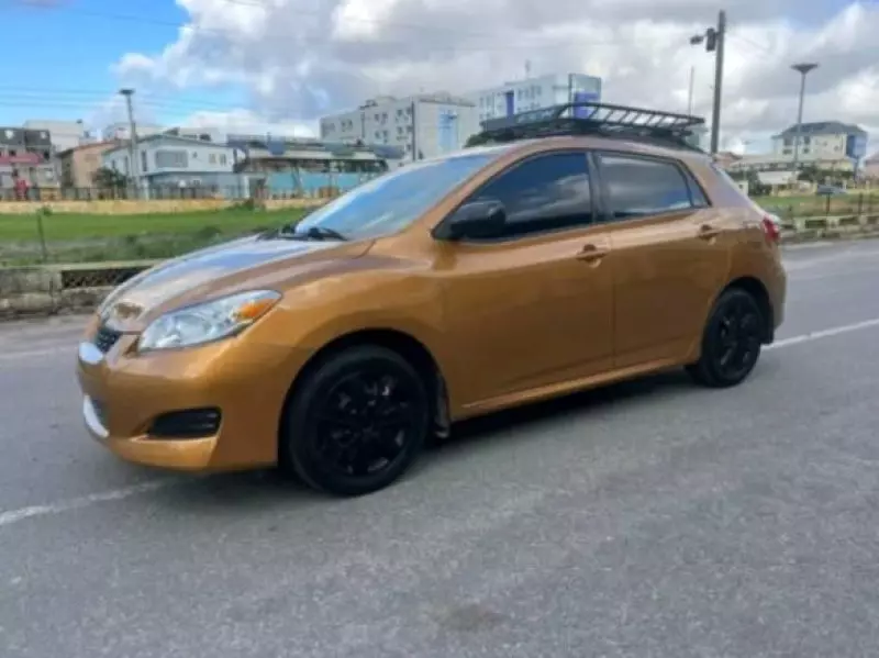 Toyota Matrix   - 2010