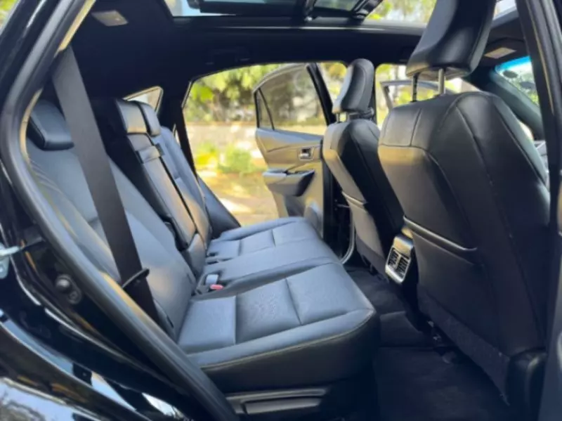 Toyota Harrier   - 2018