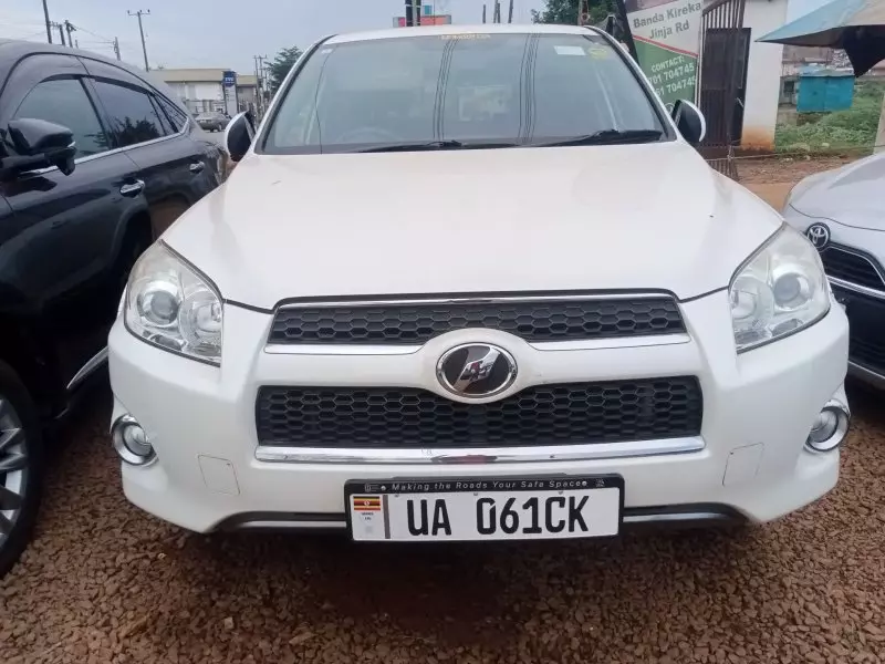 Toyota RAV 4   - 2010