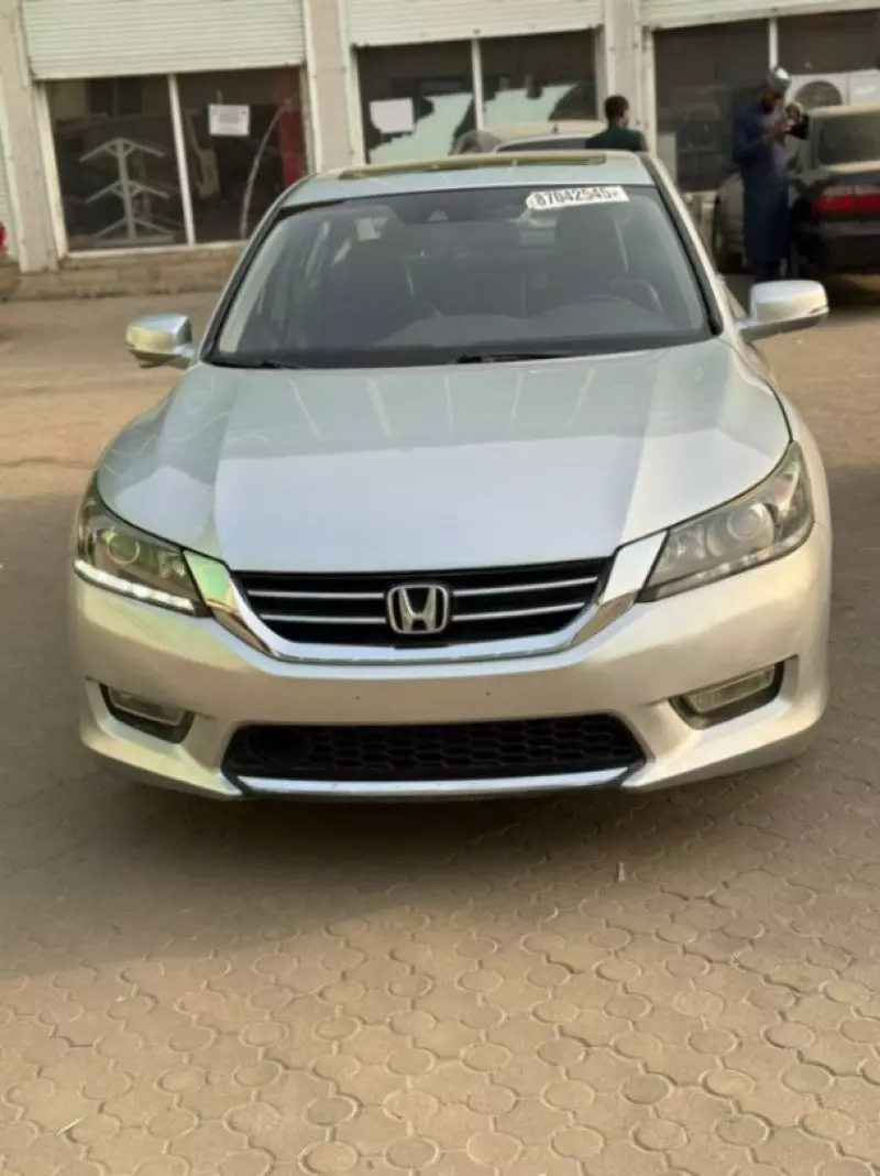 Honda Accord   - 2013