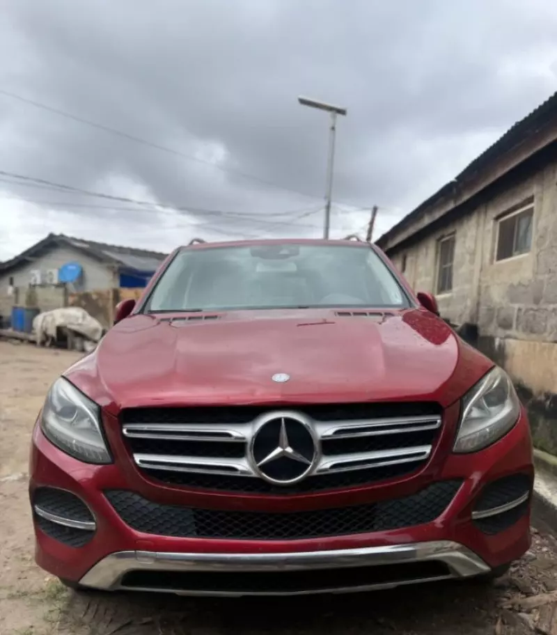 Mercedes-Benz GLE 350 - 2016