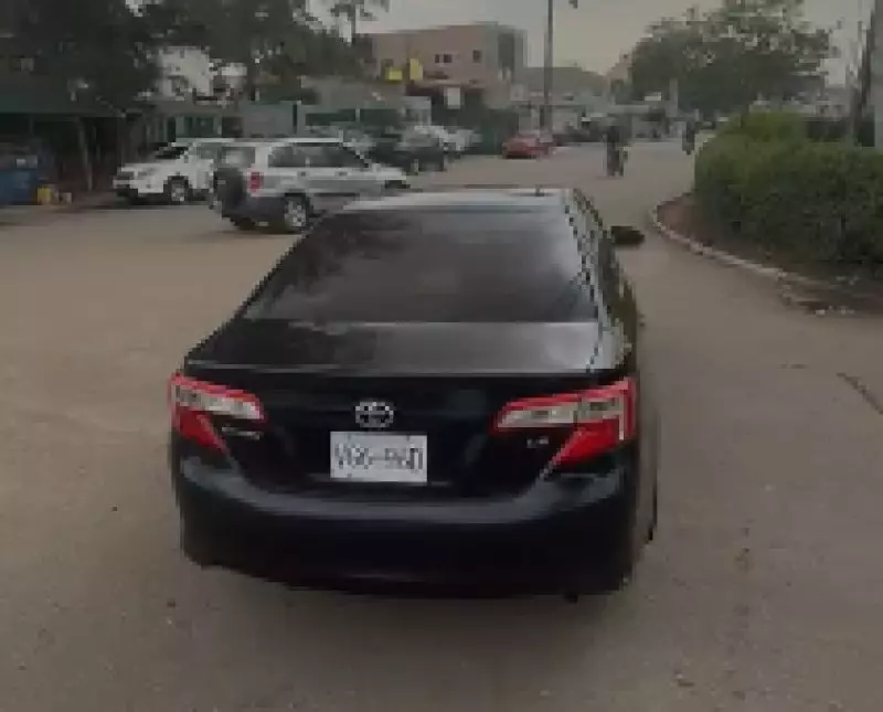 Toyota Camry - 2012