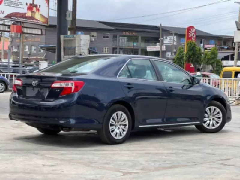 TOYOTA Camry   - 2014