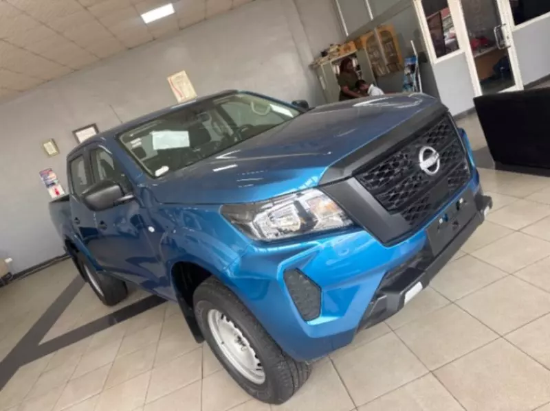 Nissan Navara   - 2025