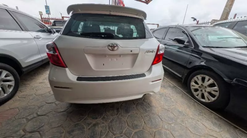 TOYOTA Corolla Matrix   - 2010