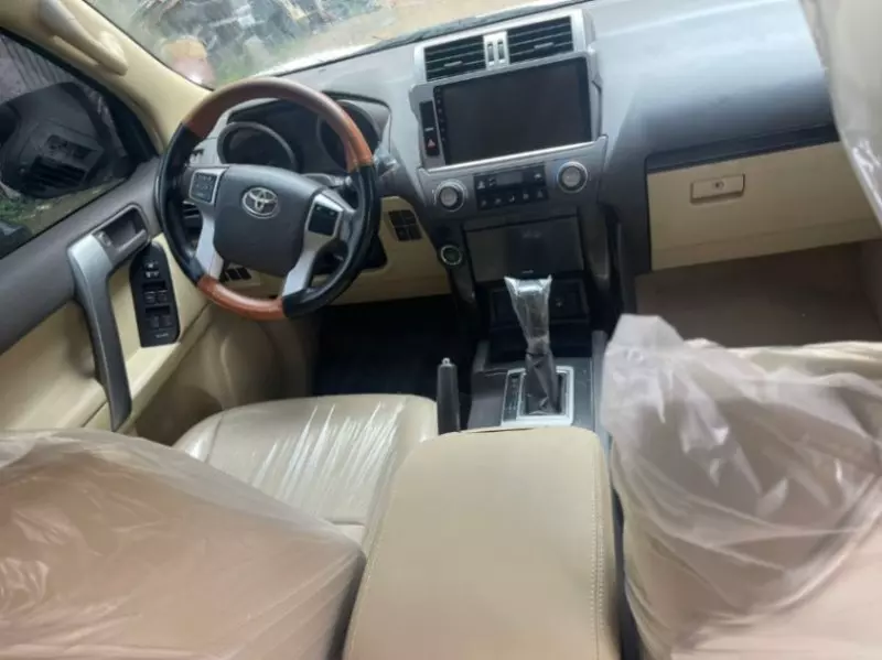 Toyota Land Cruiser   - 2017