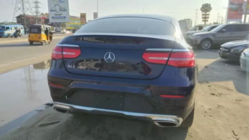 Mercedes-Benz GLC 250   - 2017