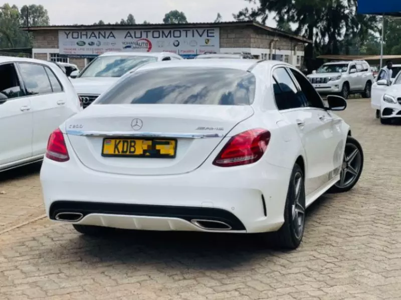 Mercedes-Benz C 200   - 2014